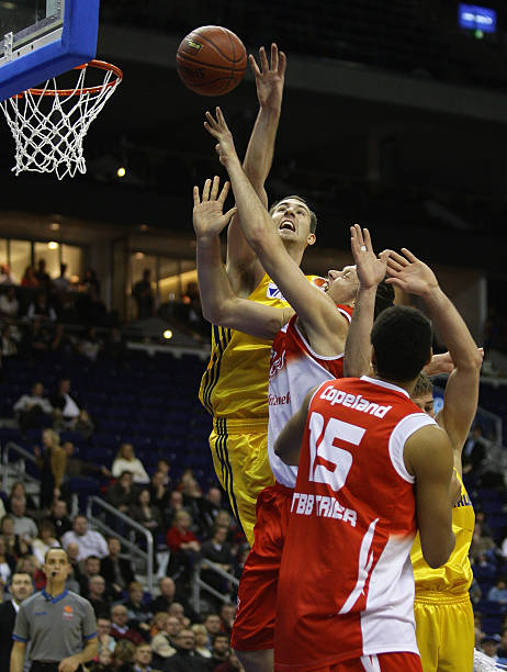 法比安毫不 法比安毫不