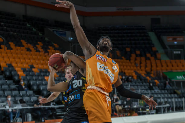 在对手找到 在对手找到