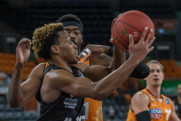 加强了彼此 加强了彼此